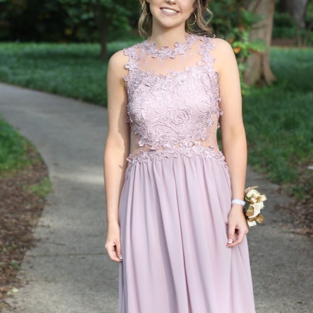 Mauve lace prom/formal dress